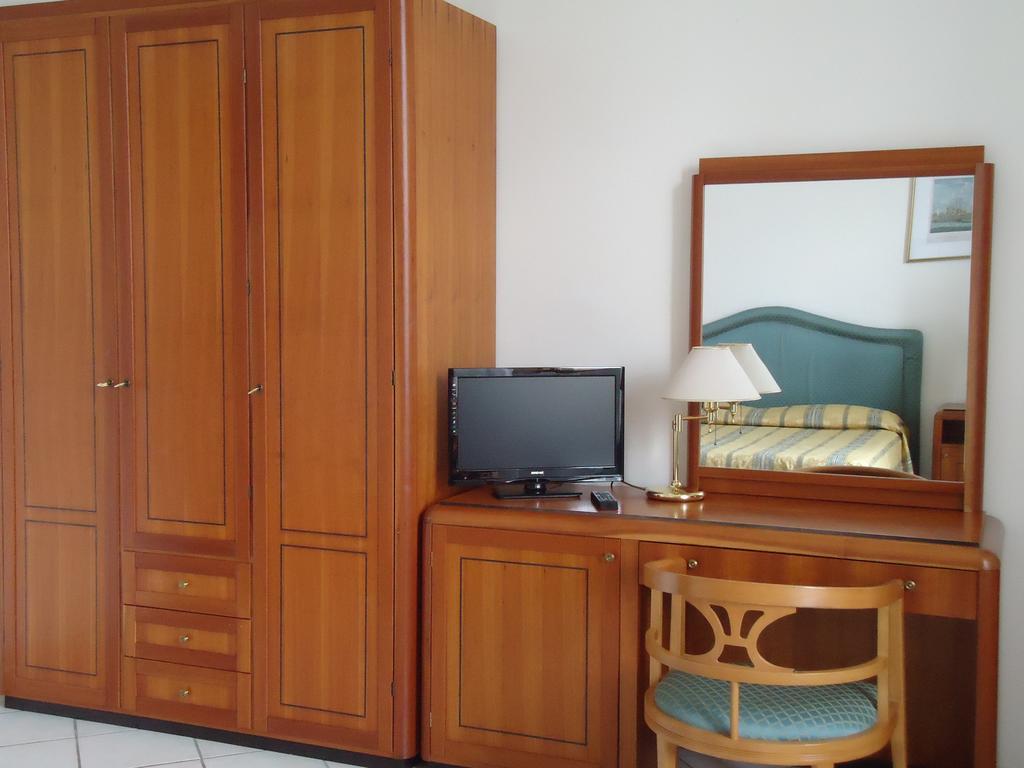 Albergo Roma Casciana Terme Zimmer foto