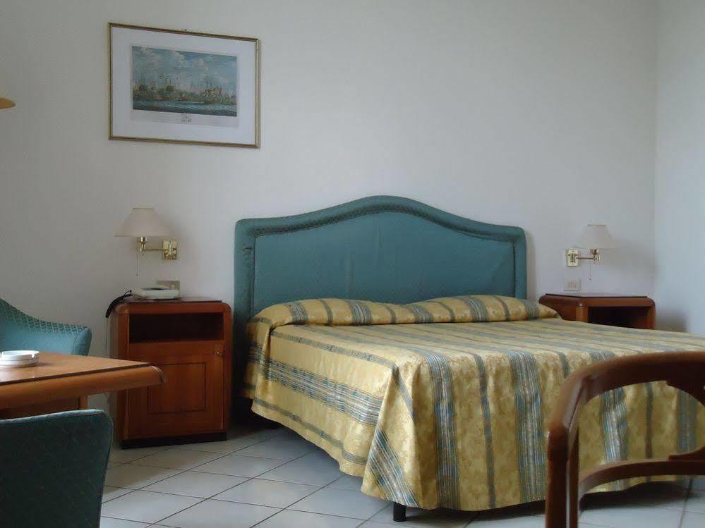 Albergo Roma Casciana Terme Exterior foto